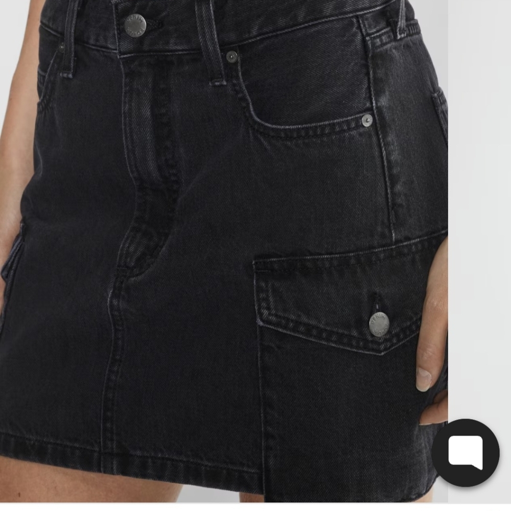 Aritzia Denim Forum 90's Cargo Mini Denim Skirt